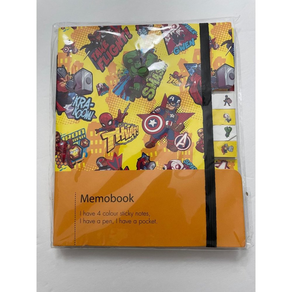 NWT- Marvel Memobook Set